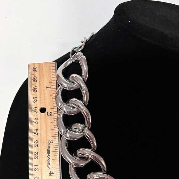 CHICO'S Silvertone Chain Matinee Necklace 19.5 in ext. 3.5 in - Picture 4 of 11